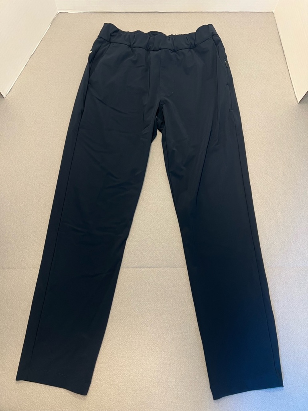 Vuori Miles Ankle Pants Womens XSMALL Navy Stretch Waist Pockets VW404 Comfort
